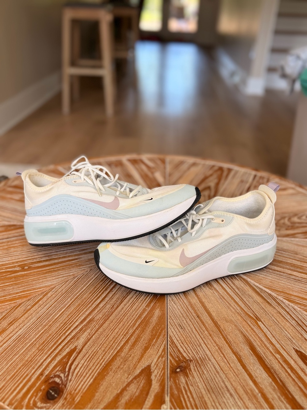 Nike Women’s Pastel Air Max Sneakers - Cream & Mint